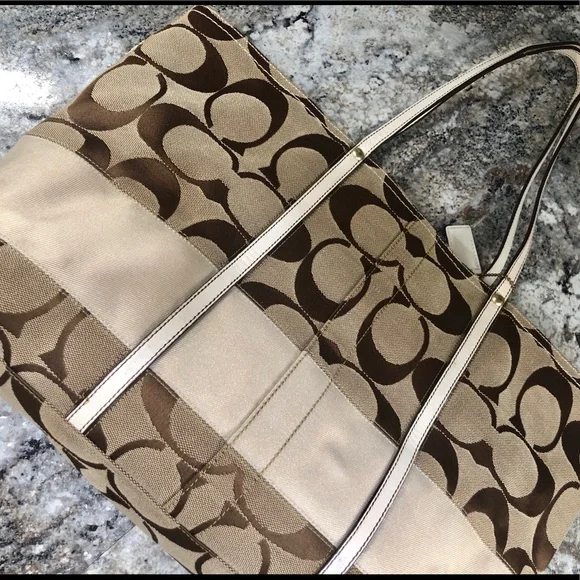 Tan and Brown Coach Signature C Tote Bag - Picture 5 of 10